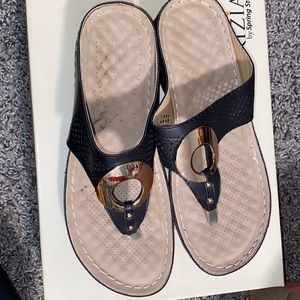 Atalina Cushioned Flip Flop Sandals